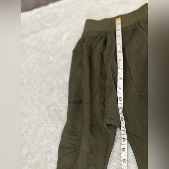 NWOT- LENNON & WOLFE Youth Olive Green Harem Sweatpants - Picture 8 of 10